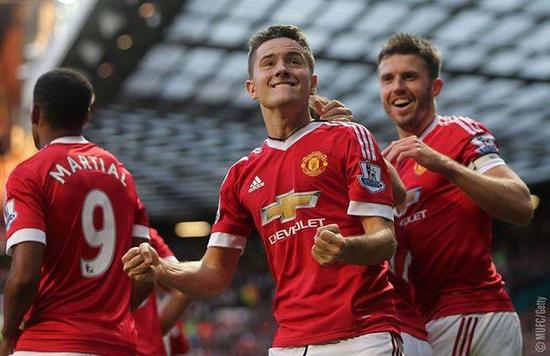 数以万计的 数以万计的